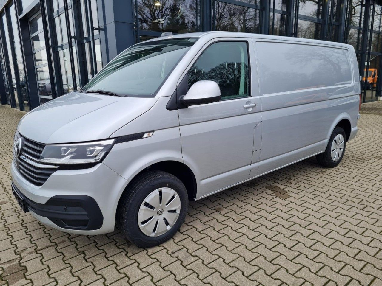 Volkswagen T6.1 Kasten TDI lang DSG LED KAMERA TEMPOMAT - Malá dodávka: obrázek 3 Volkswagen T6.1 Kasten TDI lang DSG LED KAMERA TEMPOMAT - Malá dodávka: obrázek 3