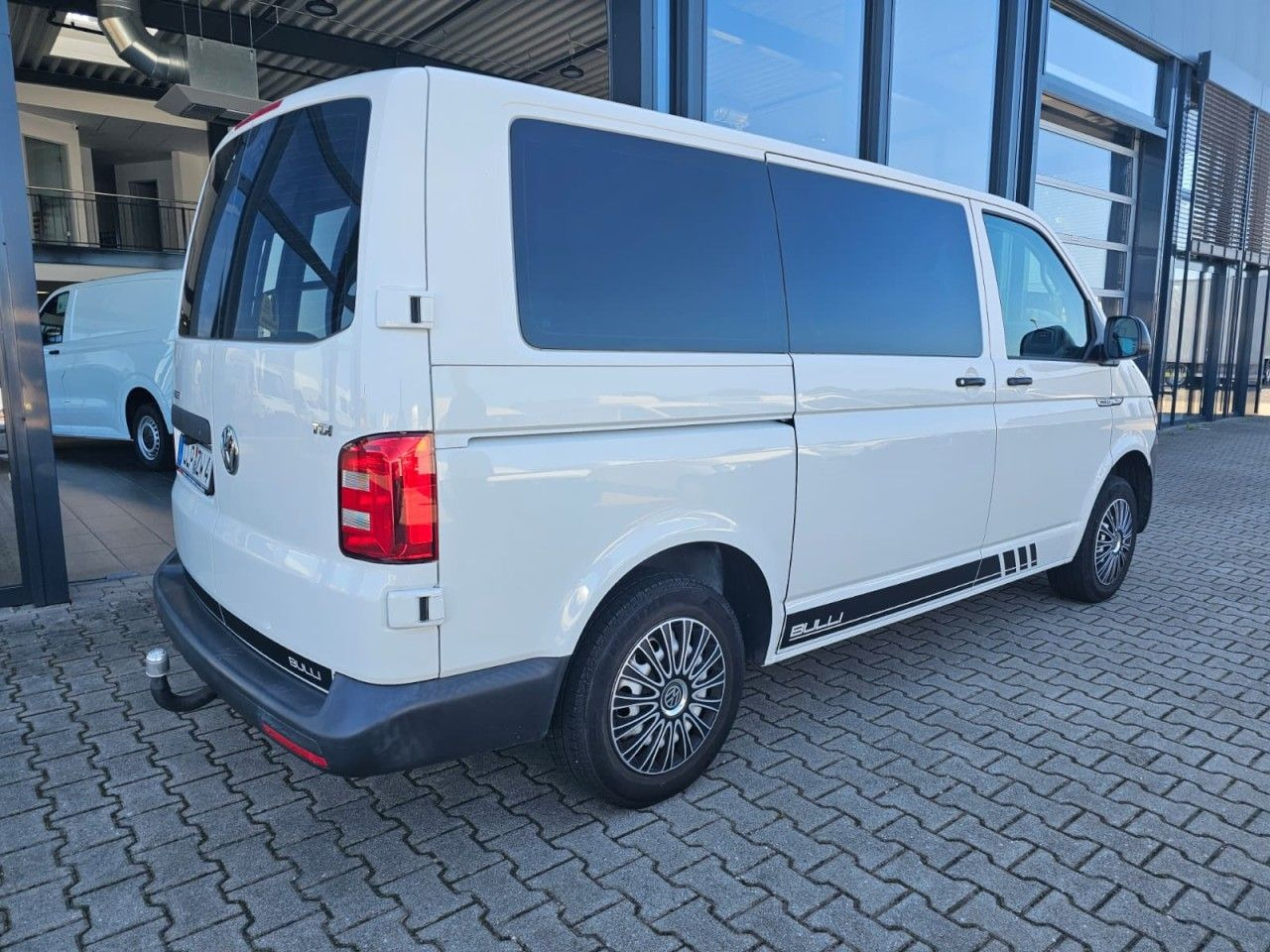 Volkswagen T6 Camper 2.0 TDI AHK KAMERA ZUSATZBATTERIE - Obytná dodávka: obrázek 2 Volkswagen T6 Camper 2.0 TDI AHK KAMERA ZUSATZBATTERIE - Obytná dodávka: obrázek 2