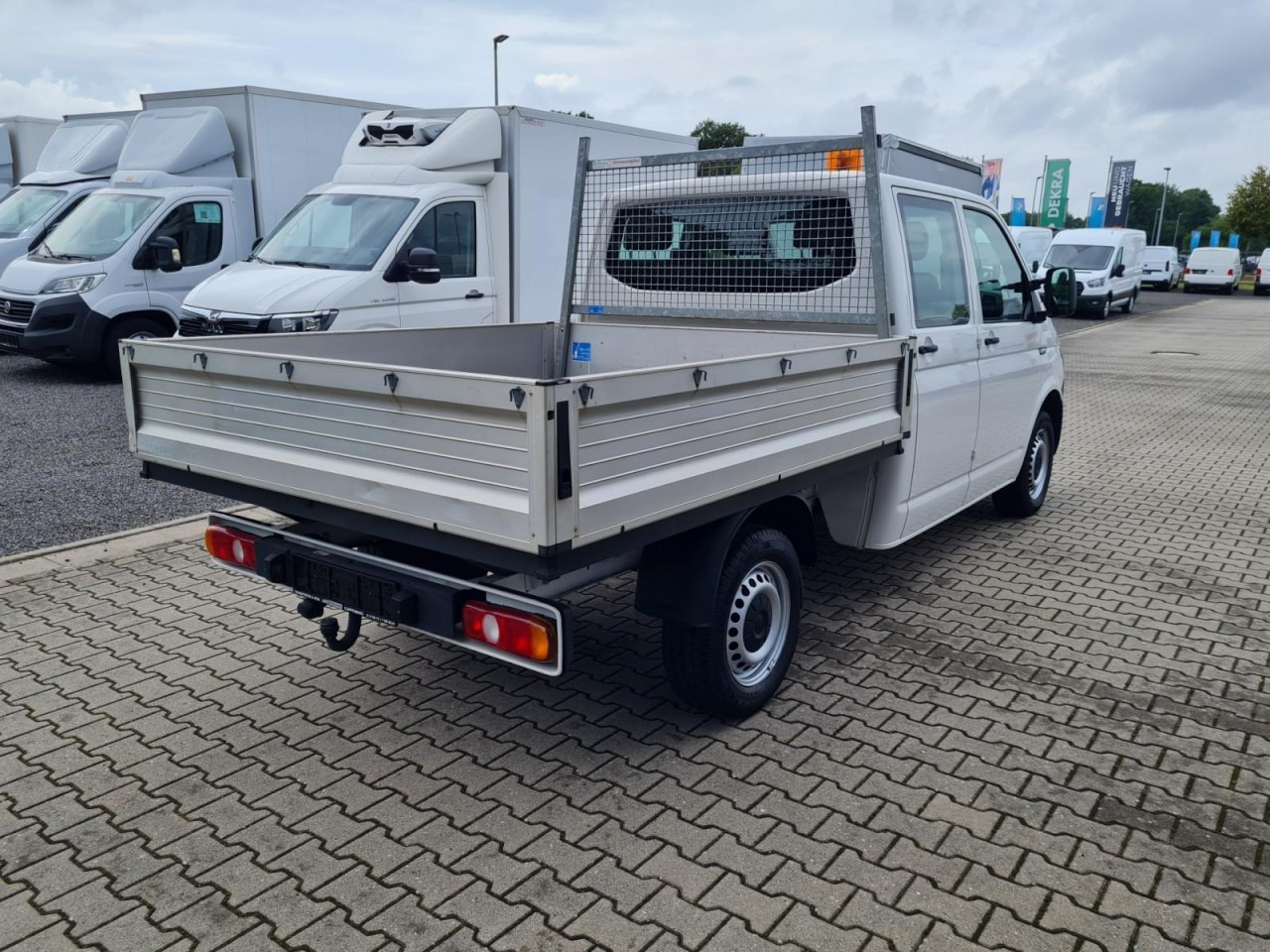 Volkswagen T6 Doka TDI LR AHK Leiterträger Klima STANDHEIZ - Dodávka valník: obrázek 5 Volkswagen T6 Doka TDI LR AHK Leiterträger Klima STANDHEIZ - Dodávka valník: obrázek 5