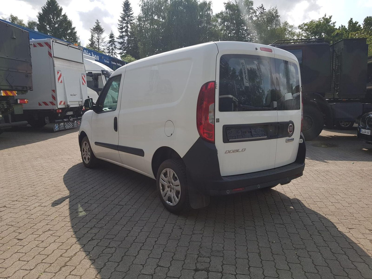 Fiat Doblo Kastenwagen SX 1.3 Klima, Radio mit Nav... - Mikrobus: obrázek 3 Fiat Doblo Kastenwagen SX 1.3 Klima, Radio mit Nav... - Mikrobus: obrázek 3