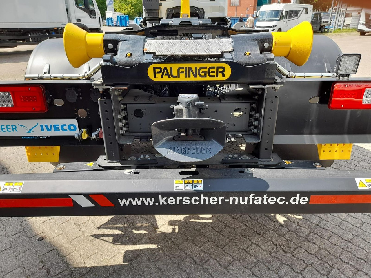 Iveco AD280X46Y/PS ON PALFINGER Lenk Lift - Hákový nosič kontejnerů: obrázek 5 Iveco AD280X46Y/PS ON PALFINGER Lenk Lift - Hákový nosič kontejnerů: obrázek 5