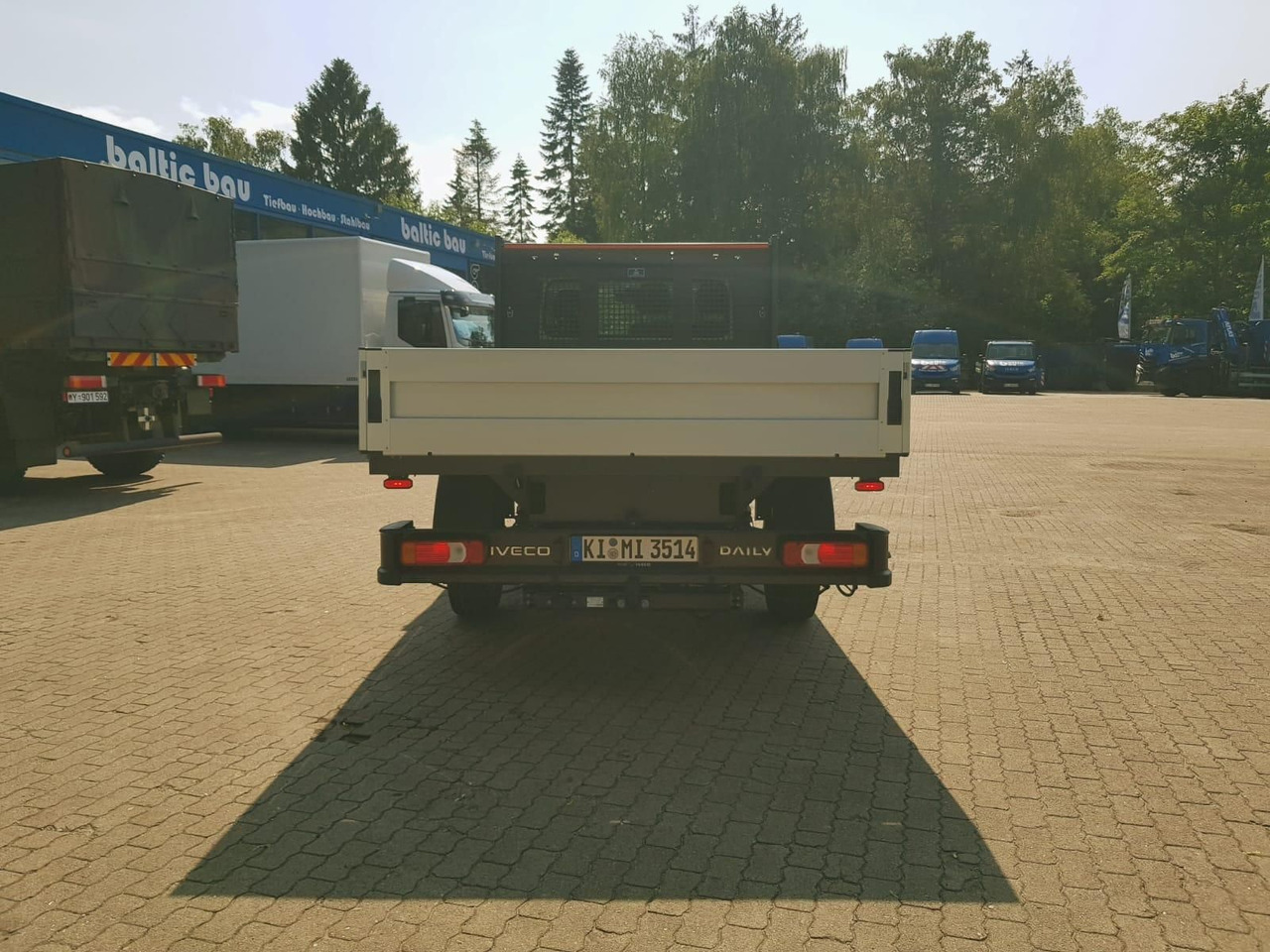 Iveco Daily 35S14HA8 Pritsche AHK 100 kW (136 PS),... - Dodávka valník: obrázek 4 Iveco Daily 35S14HA8 Pritsche AHK 100 kW (136 PS),... - Dodávka valník: obrázek 4
