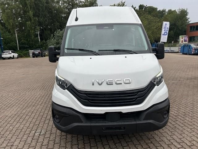 Iveco Daily 35S18HA8 V H2 4100 Automatic+Rückfahrk... - Furgon: obrázek 3 Iveco Daily 35S18HA8 V H2 4100 Automatic+Rückfahrk... - Furgon: obrázek 3