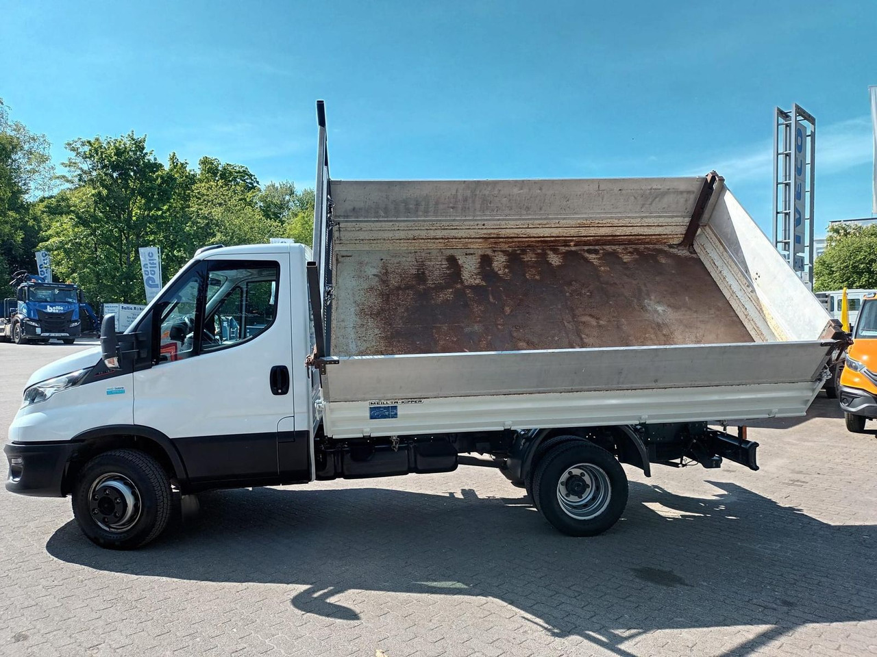 Iveco Daily 70C18H Meiler Dreiseitenkipper, AHK, Klima - Dodávka sklápěč: obrázek 3 Iveco Daily 70C18H Meiler Dreiseitenkipper, AHK, Klima - Dodávka sklápěč: obrázek 3