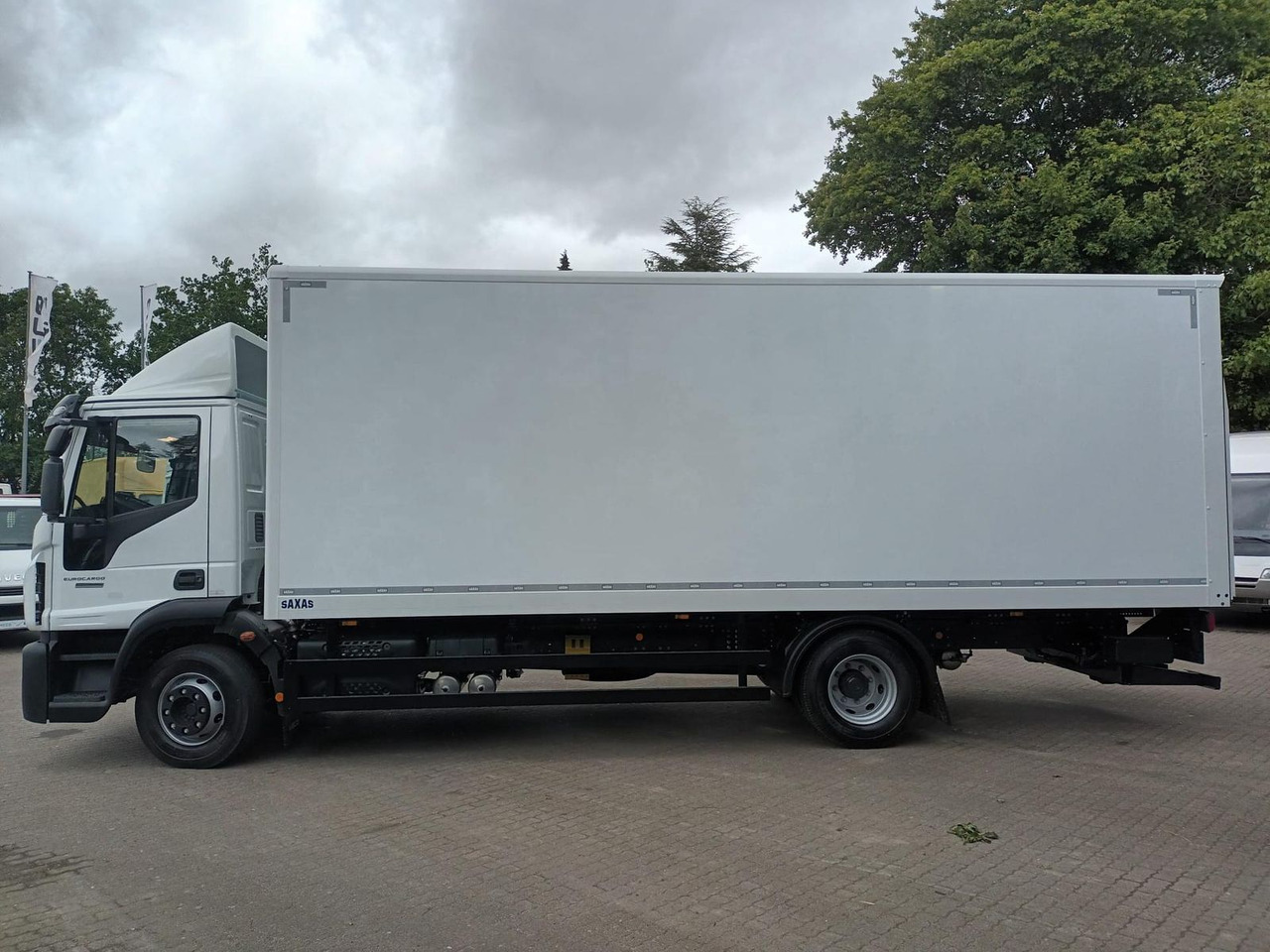 Iveco ML120E25/P mit SAXAS LBW 185 kW (252 PS), Aut... - Dodávka skřín: obrázek 2 Iveco ML120E25/P mit SAXAS LBW 185 kW (252 PS), Aut... - Dodávka skřín: obrázek 2
