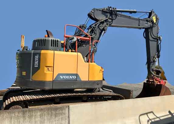 Volvo ECR235 E – excavator / Kettenbagger - Rýpadlo: obrázek 1 Volvo ECR235 E – excavator / Kettenbagger - Rýpadlo: obrázek 1