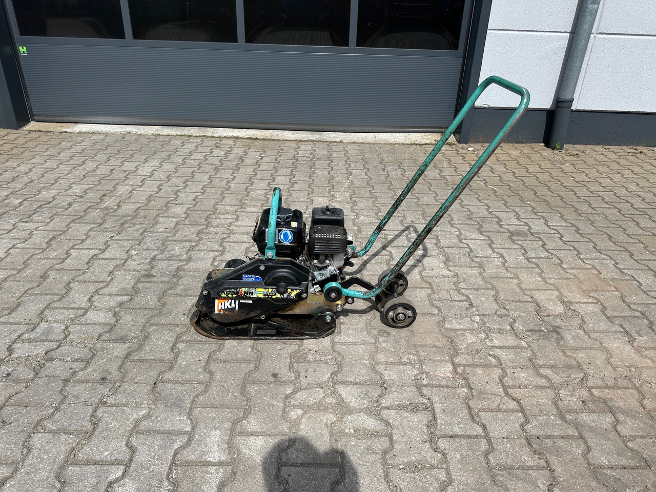 Ammann APF12/40 Rüttelplatte 69 kg - Vibrační deska: obrázek 2 Ammann APF12/40 Rüttelplatte 69 kg - Vibrační deska: obrázek 2