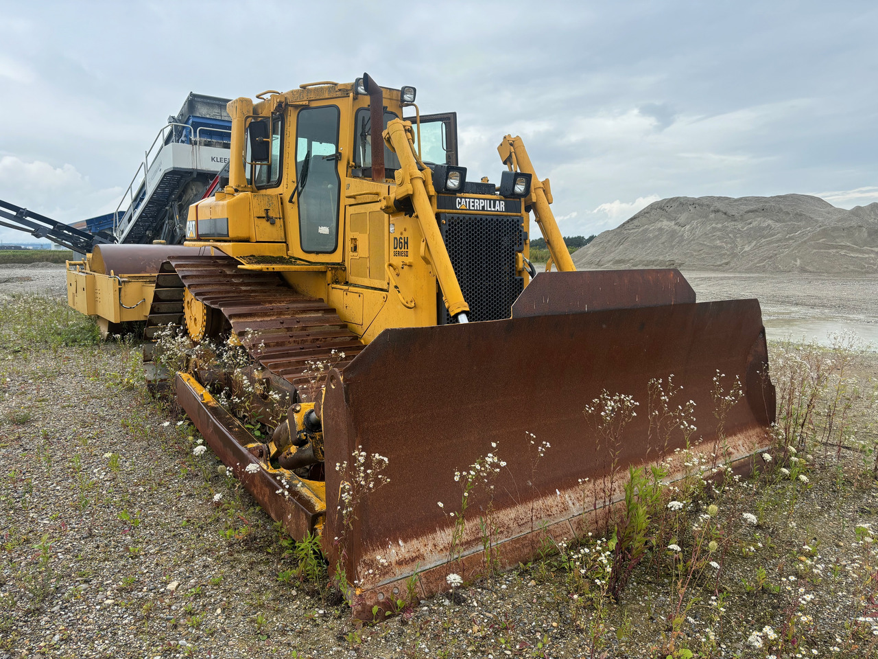 CAT D6H Series 2 Raupe mit Heckaufreißer - Buldozer: obrázek 3 CAT D6H Series 2 Raupe mit Heckaufreißer - Buldozer: obrázek 3