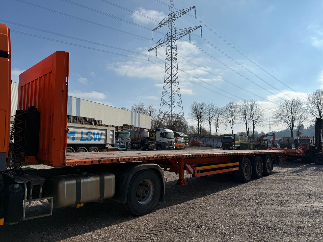 Kögel S24-1 Pritschenauflieger - Návěs valník/ Plato: obrázek 2 Kögel S24-1 Pritschenauflieger - Návěs valník/ Plato: obrázek 2