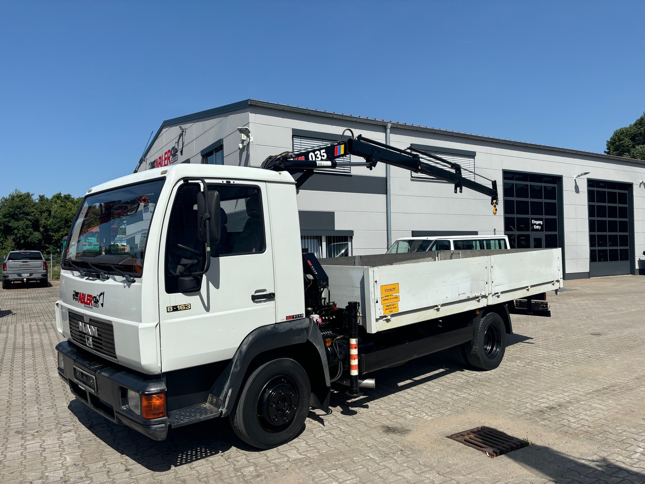 MAN 8.163 L2000 Pritsche+Kran Hiab 035 - Nákladní automobil valníkový/ Plošinový, Auto s hydraulickou rukou: obrázek 3 MAN 8.163 L2000 Pritsche+Kran Hiab 035 - Nákladní automobil valníkový/ Plošinový, Auto s hydraulickou rukou: obrázek 3