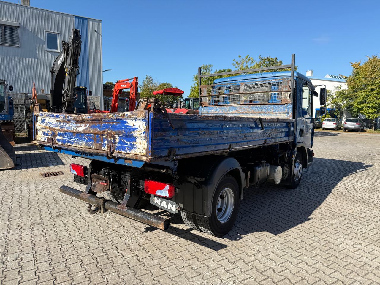 MAN TGL 8.180 3-Seiten-Kipper 2x AHK - Sklápěč: obrázek 4 MAN TGL 8.180 3-Seiten-Kipper 2x AHK - Sklápěč: obrázek 4