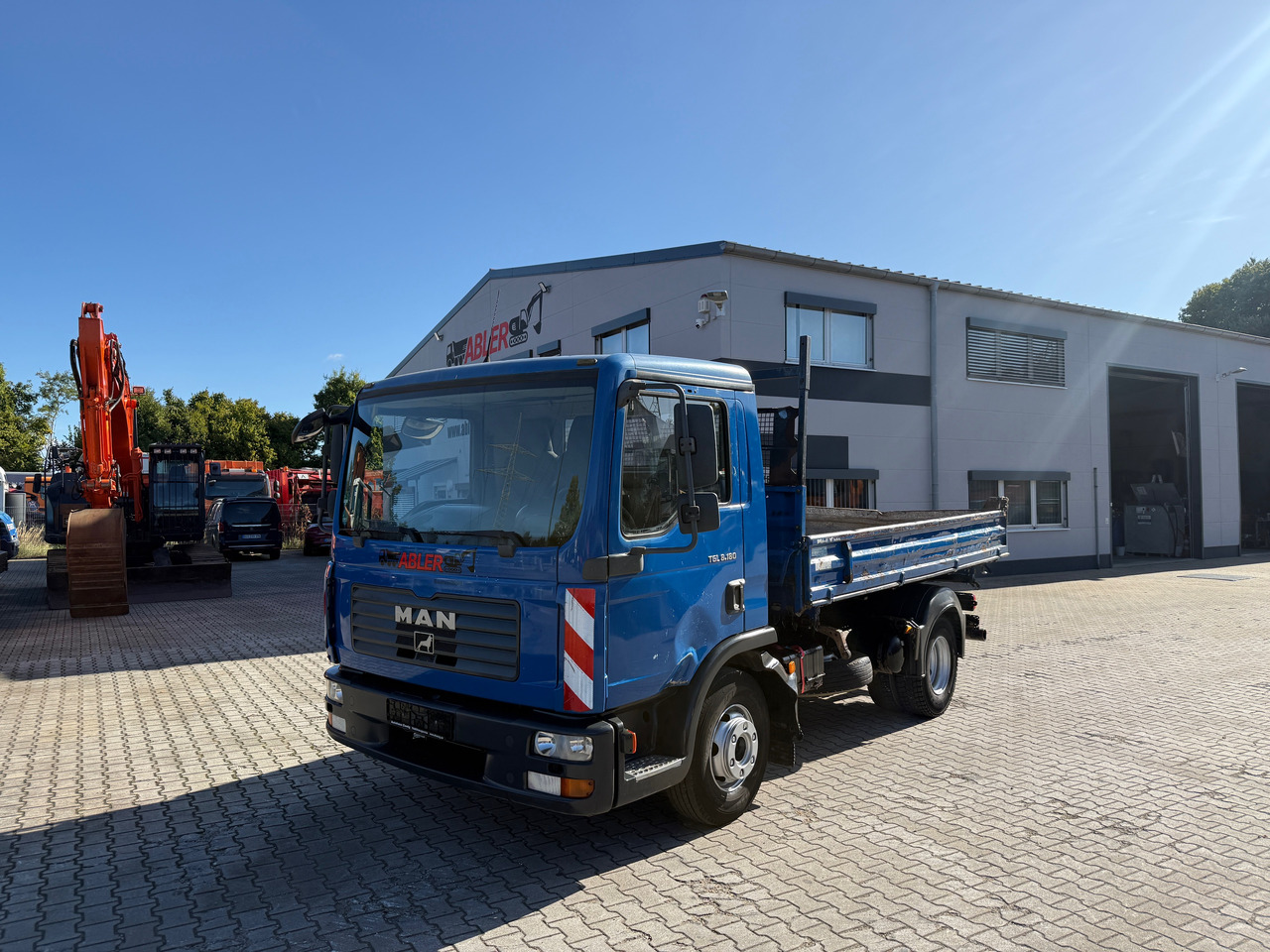 MAN TGL 8.180 3-Seiten-Kipper 2x AHK - Sklápěč: obrázek 2 MAN TGL 8.180 3-Seiten-Kipper 2x AHK - Sklápěč: obrázek 2