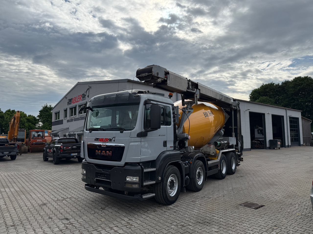 MAN TGS 32.440 Betonmischer 9m3 mit Förderband Liebherr - Autodomíchávač: obrázek 2 MAN TGS 32.440 Betonmischer 9m3 mit Förderband Liebherr - Autodomíchávač: obrázek 2