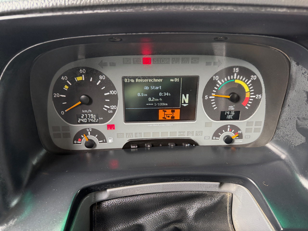 Sklápěč, Auto s hydraulickou rukou Mercedes-Benz 1832 Actros MP2 3-Seiten-Kipper mit Kran + Funk: obrázek 17