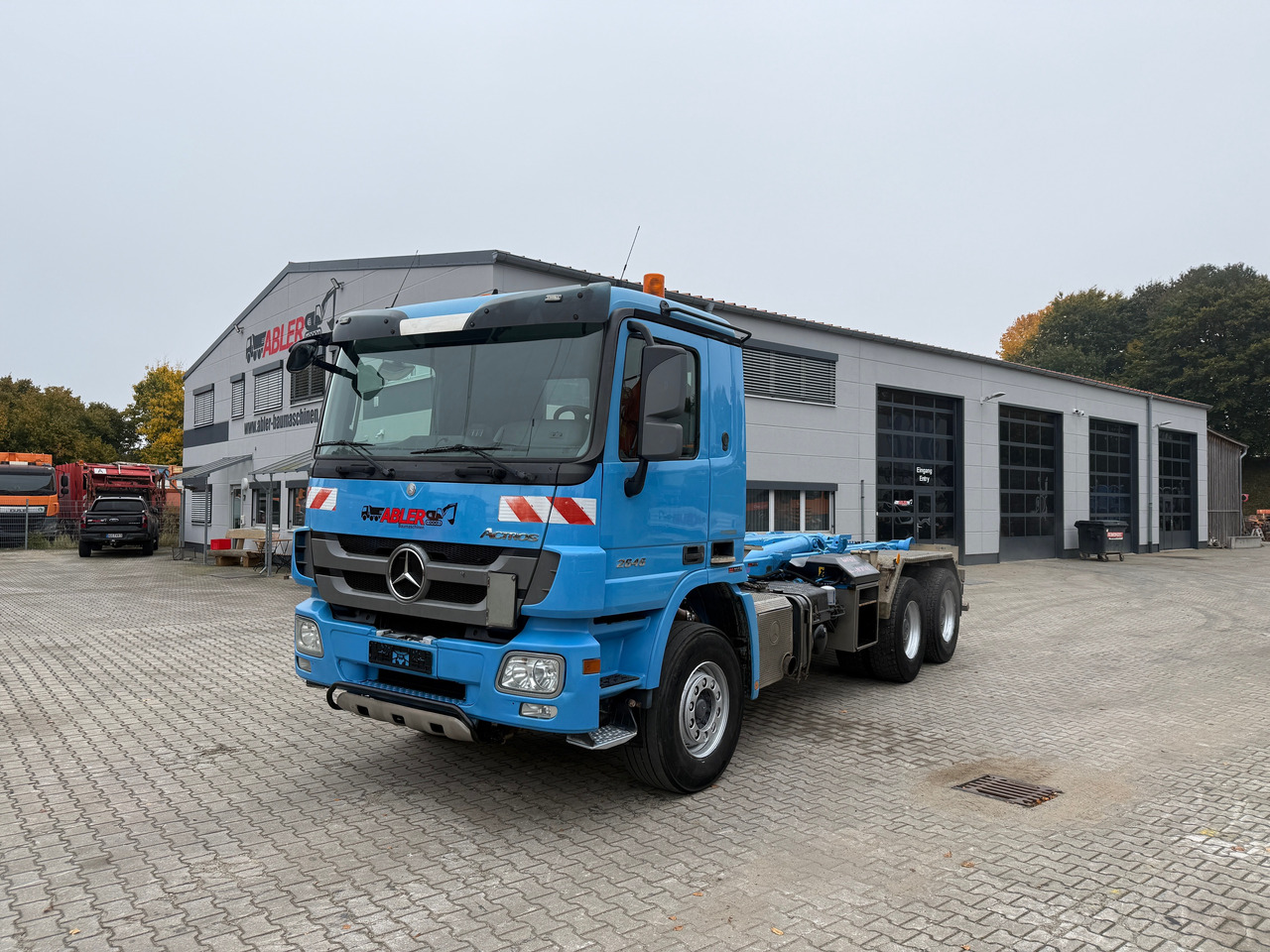 Mercedes-Benz 2646 Actros Abrollkipper Meiller AHK - Hákový nosič kontejnerů: obrázek 2 Mercedes-Benz 2646 Actros Abrollkipper Meiller AHK - Hákový nosič kontejnerů: obrázek 2