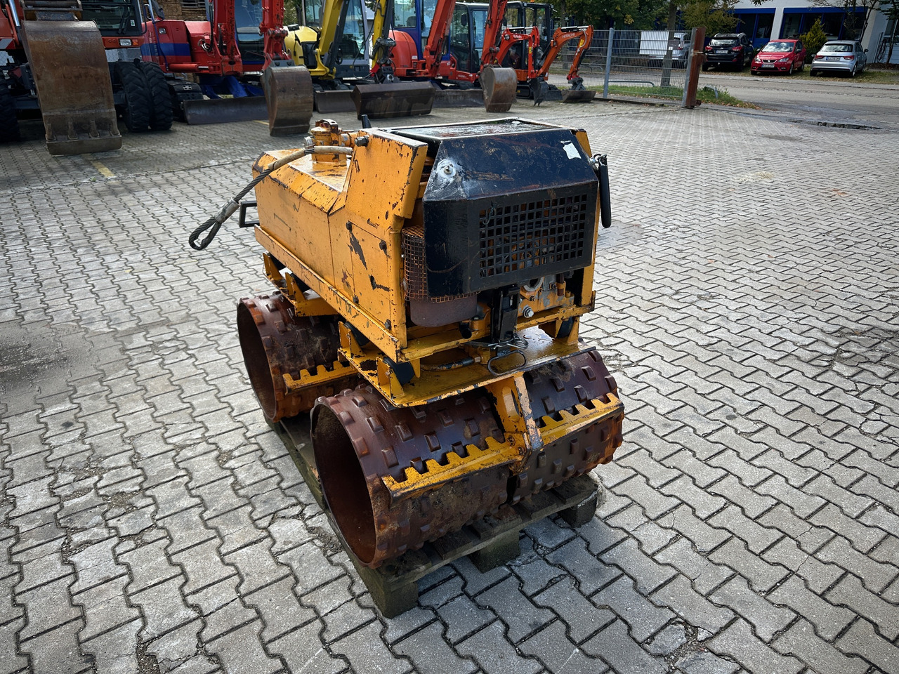 Rammax RW1403 Grabenwalze - Mini válec: obrázek 5 Rammax RW1403 Grabenwalze - Mini válec: obrázek 5