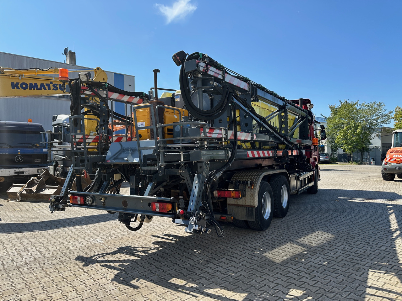 Scania R580 Abrollkipper V8 Mit Küpper Weisser Enteisungsgerät 45m - Hákový nosič kontejnerů: obrázek 4 Scania R580 Abrollkipper V8 Mit Küpper Weisser Enteisungsgerät 45m - Hákový nosič kontejnerů: obrázek 4