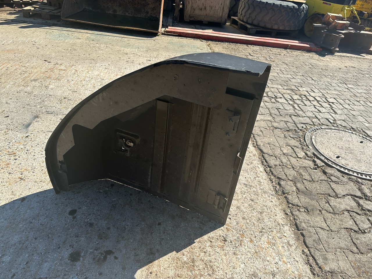 Seitendeckel Hitachi Zaxis 225 USL C - Karoserie a exteriér pro Pásové rýpadlo: obrázek 3 Seitendeckel Hitachi Zaxis 225 USL C - Karoserie a exteriér pro Pásové rýpadlo: obrázek 3