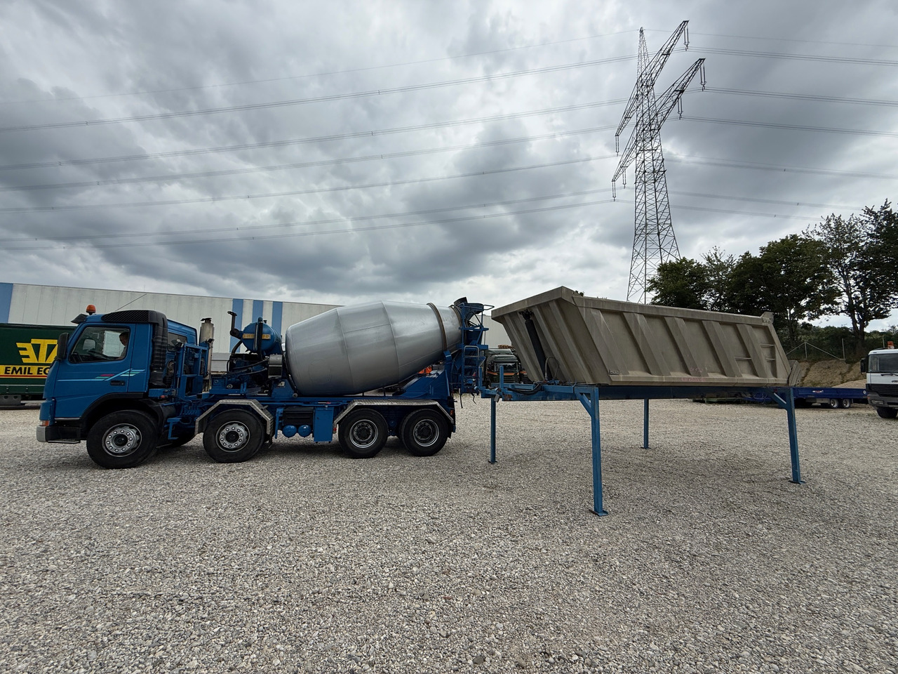 Volvo FM 12 420 WECHSELSYSTEM Betonmischer + Kipper AHK Klima - Autodomíchávač: obrázek 3 Volvo FM 12 420 WECHSELSYSTEM Betonmischer + Kipper AHK Klima - Autodomíchávač: obrázek 3