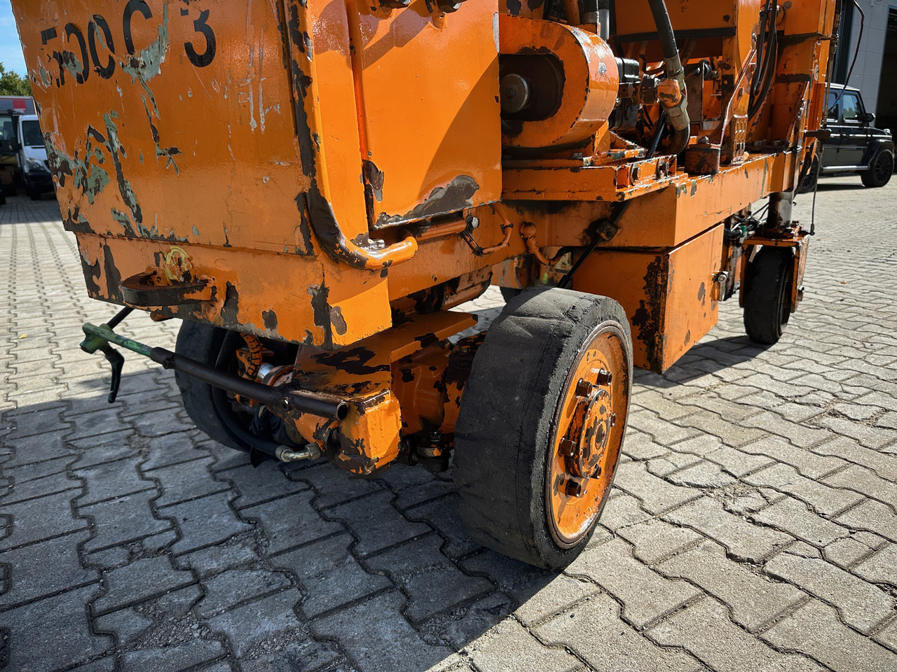 Silniční fréza Wirtgen SF500C Asphaltfräse: obrázek 20 Silniční fréza Wirtgen SF500C Asphaltfräse: obrázek 20