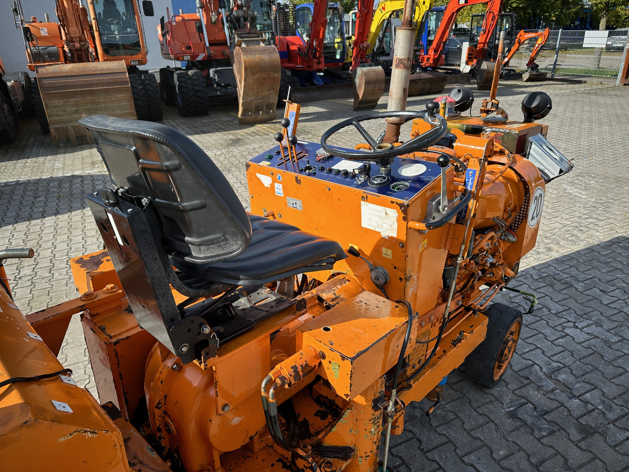 Silniční fréza Wirtgen SF500C Asphaltfräse: obrázek 17 Silniční fréza Wirtgen SF500C Asphaltfräse: obrázek 17