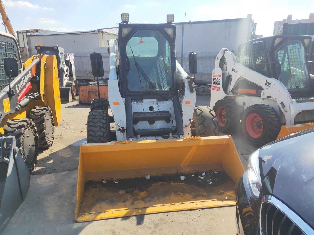 Bobcat S300 - Smykový nakladač: obrázek 1 Bobcat S300 - Smykový nakladač: obrázek 1