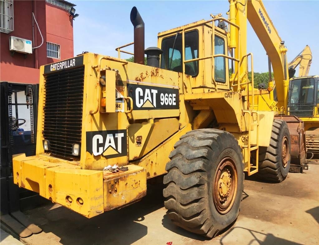 Caterpillar 966 E - Kolový nakladač: obrázek 1 Caterpillar 966 E - Kolový nakladač: obrázek 1