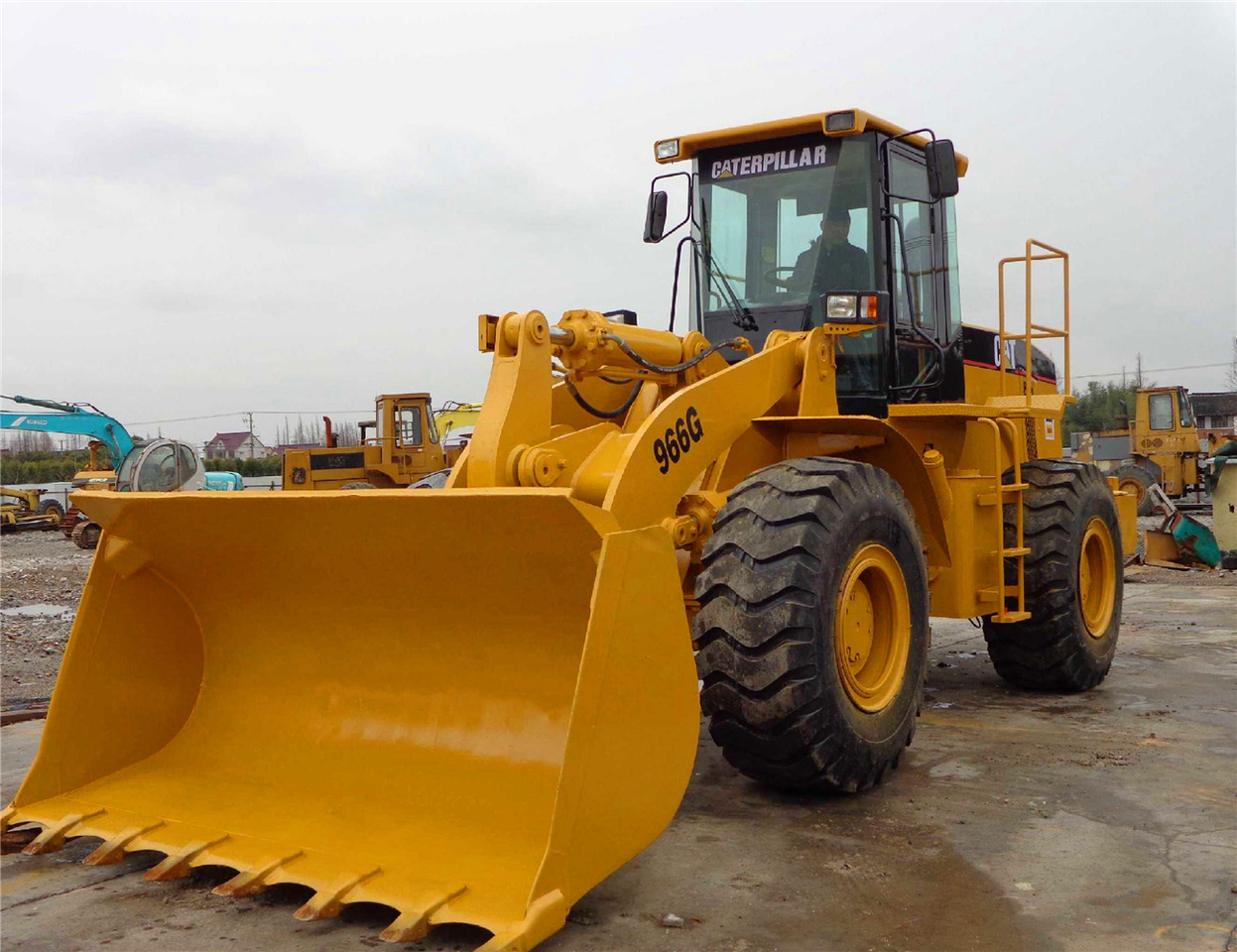 Caterpillar 966G - Kolový nakladač: obrázek 4 Caterpillar 966G - Kolový nakladač: obrázek 4