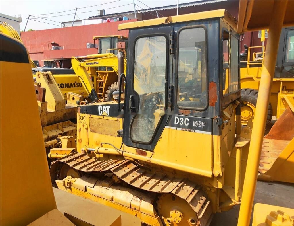 Caterpillar D 3 C - Buldozer: obrázek 2 Caterpillar D 3 C - Buldozer: obrázek 2