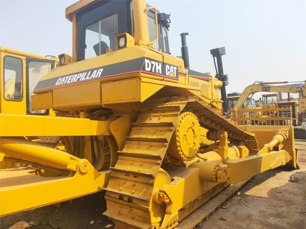Caterpillar D 7 H - Buldozer: obrázek 3 Caterpillar D 7 H - Buldozer: obrázek 3