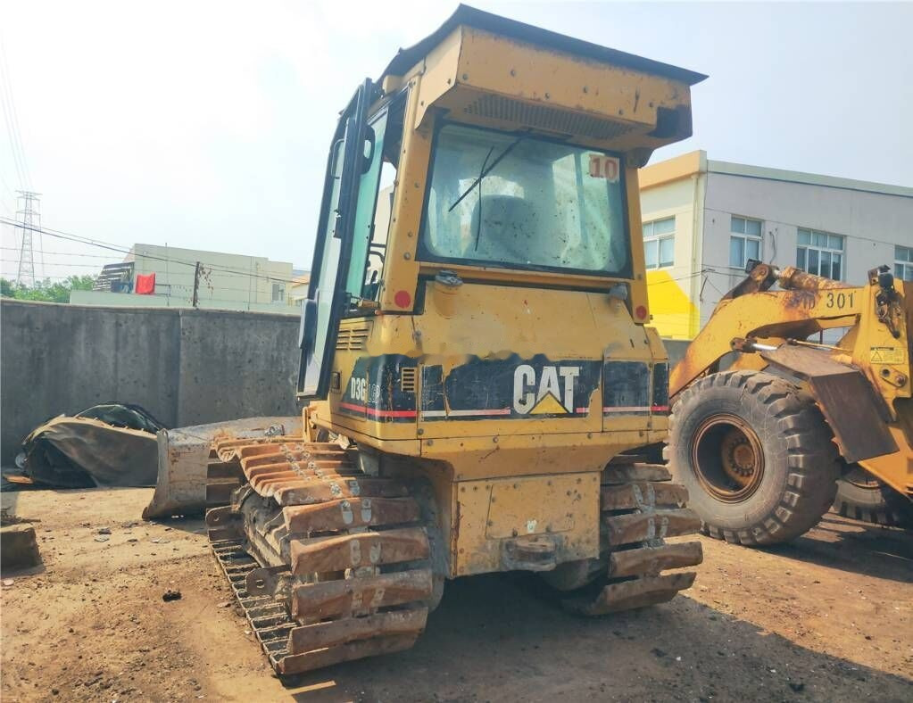 Caterpillar D3G - Buldozer: obrázek 1 Caterpillar D3G - Buldozer: obrázek 1