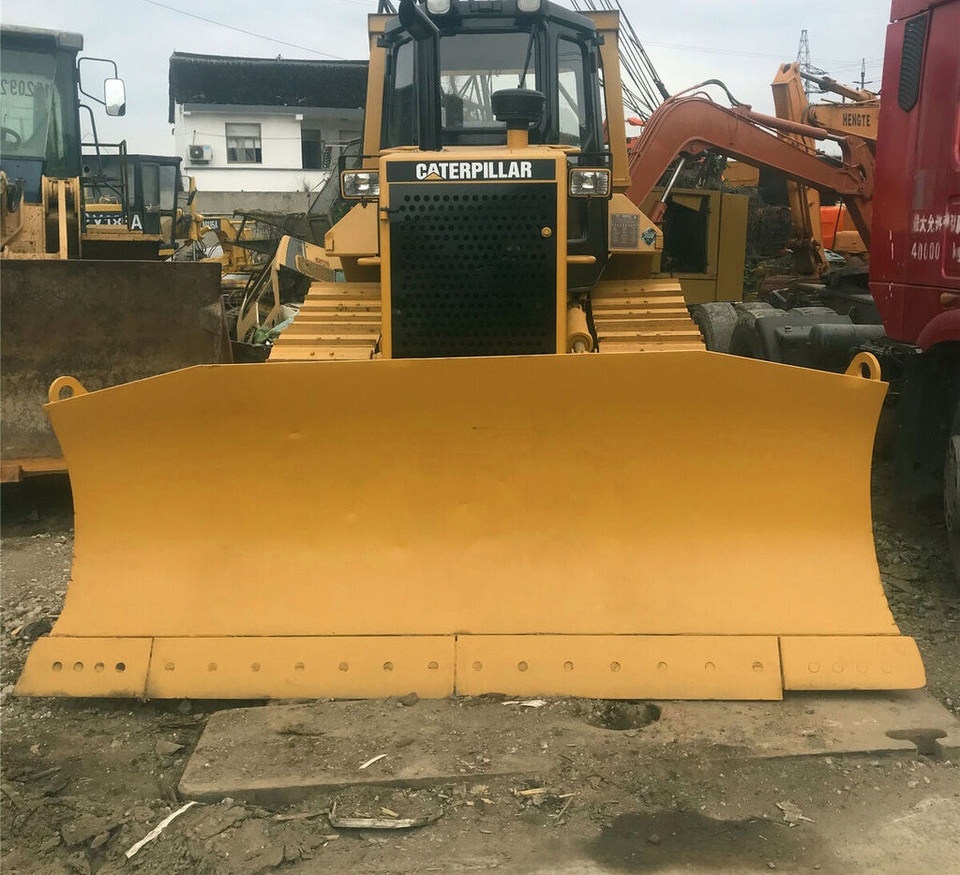 Caterpillar D5M - Buldozer: obrázek 3 Caterpillar D5M - Buldozer: obrázek 3