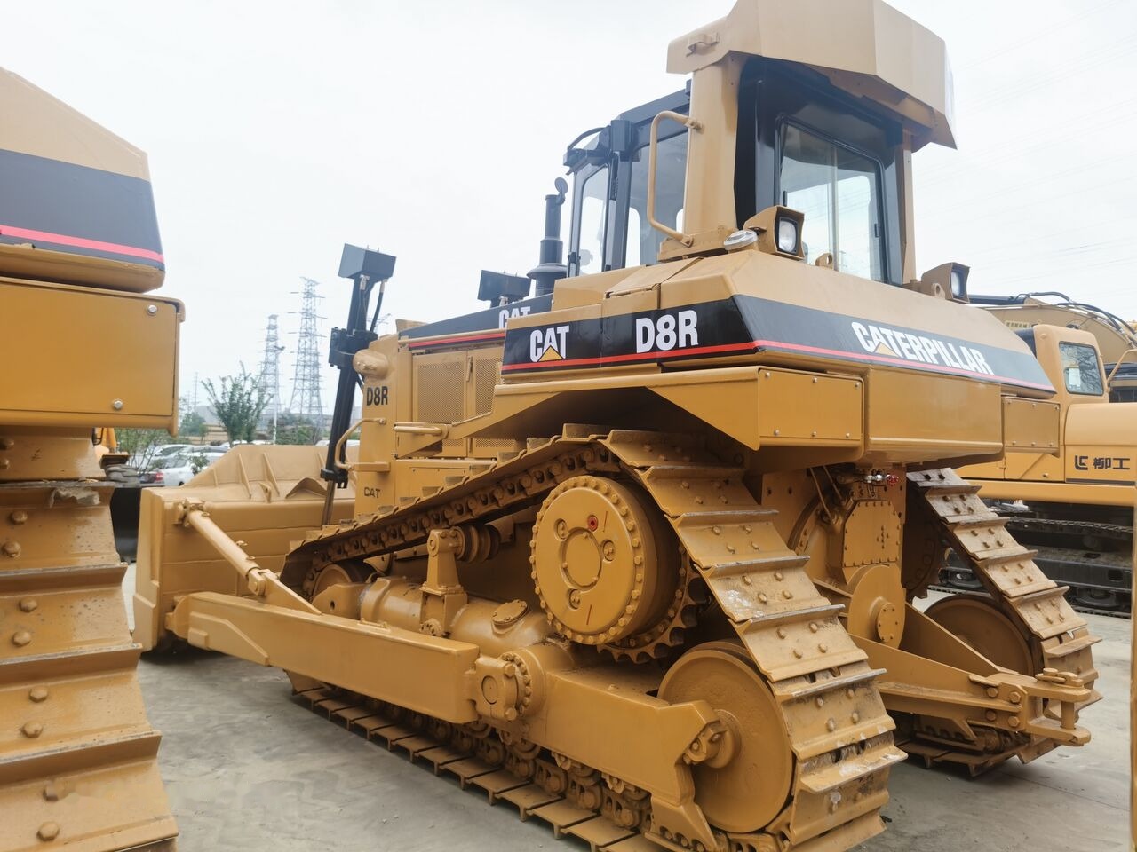 Caterpillar D8R - Buldozer: obrázek 4 Caterpillar D8R - Buldozer: obrázek 4