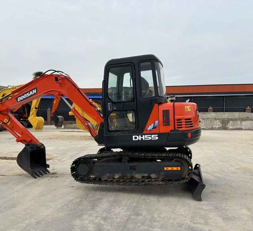 Doosan DH55 - Mini rýpadlo: obrázek 4 Doosan DH55 - Mini rýpadlo: obrázek 4
