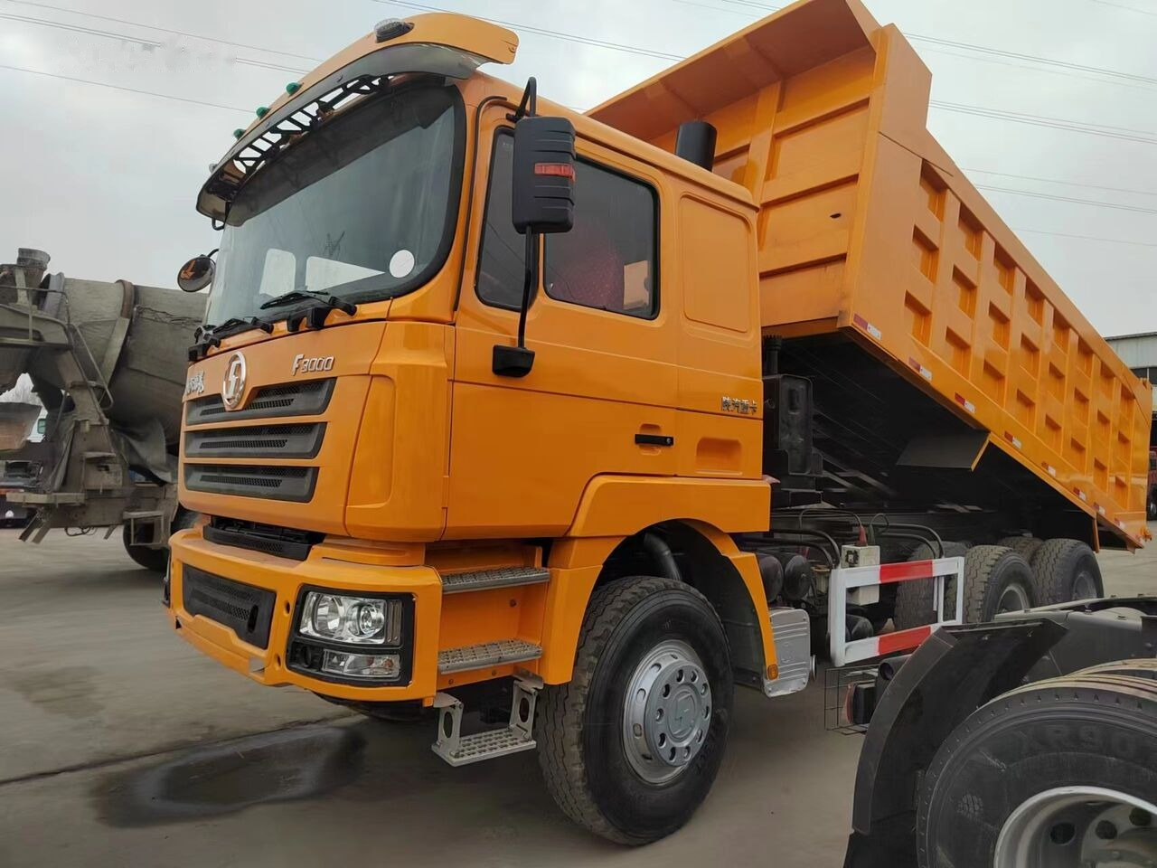 F3000 - Sklápěč: obrázek 1 F3000 - Sklápěč: obrázek 1