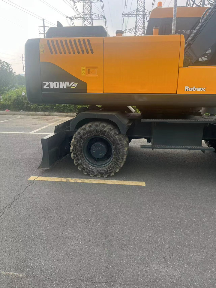 HYUNDAI R210W - Kolesové rýpadlo: obrázek 4 HYUNDAI R210W - Kolesové rýpadlo: obrázek 4