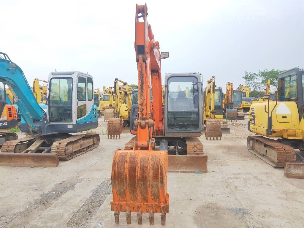 Hitachi ZX60 - Mini rýpadlo: obrázek 4 Hitachi ZX60 - Mini rýpadlo: obrázek 4