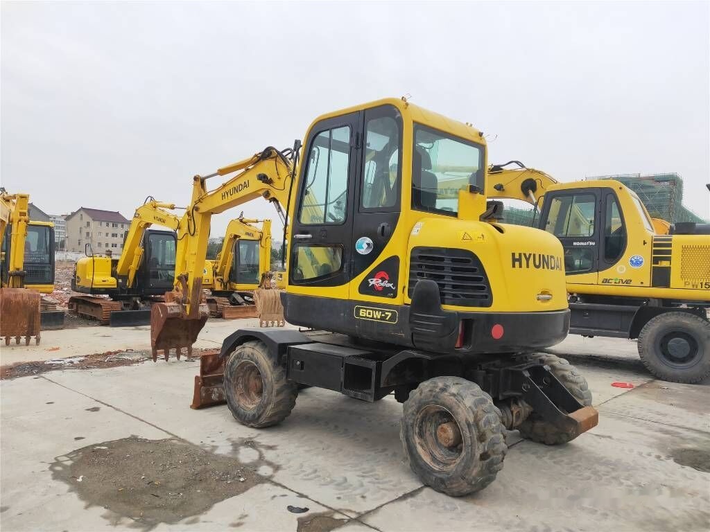 Hyundai Robex 60 W-7 - Kolesové rýpadlo: obrázek 3 Hyundai Robex 60 W-7 - Kolesové rýpadlo: obrázek 3