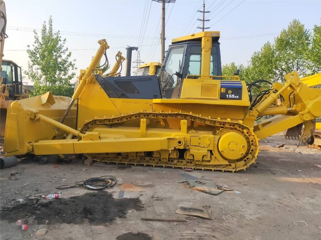Komatsu D155AX-5 - Buldozer: obrázek 1 Komatsu D155AX-5 - Buldozer: obrázek 1