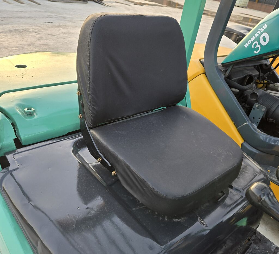Mitsubishi FD30 with swing fork - Dieselový vysokozdvižný vozík: obrázek 4 Mitsubishi FD30 with swing fork - Dieselový vysokozdvižný vozík: obrázek 4