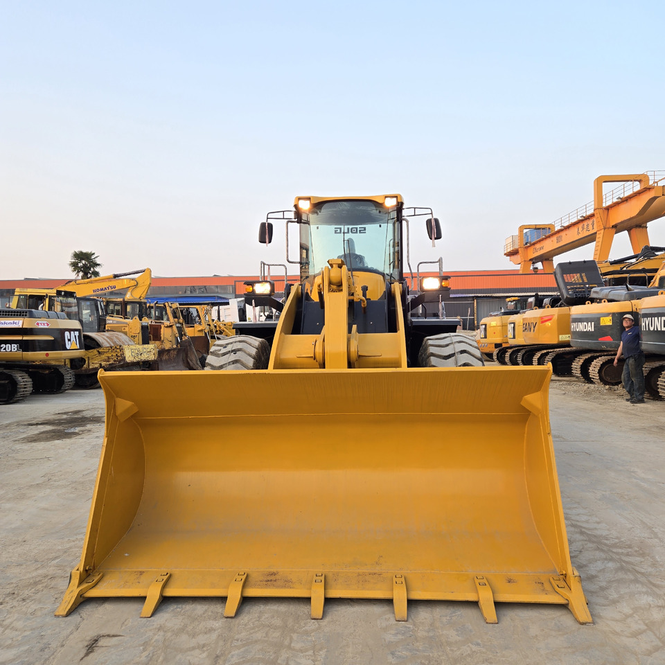 SDLG L956F - Kolový nakladač: obrázek 5 SDLG L956F - Kolový nakladač: obrázek 5