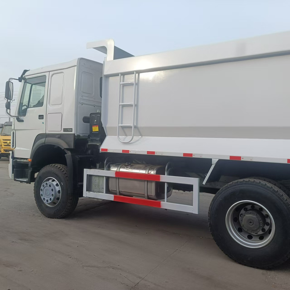 Sinotruk HOWO 371 Dump truck - Sklápěč: obrázek 3 Sinotruk HOWO 371 Dump truck - Sklápěč: obrázek 3