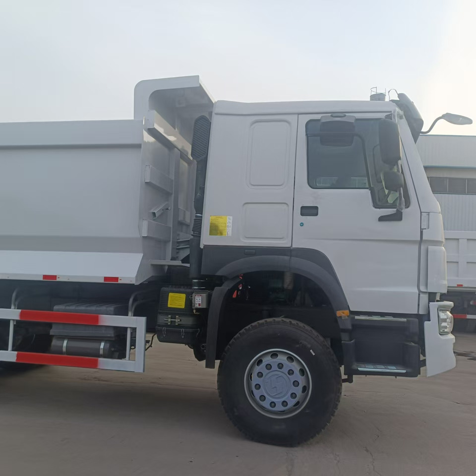 Sinotruk HOWO 371 Dump truck - Sklápěč: obrázek 2 Sinotruk HOWO 371 Dump truck - Sklápěč: obrázek 2