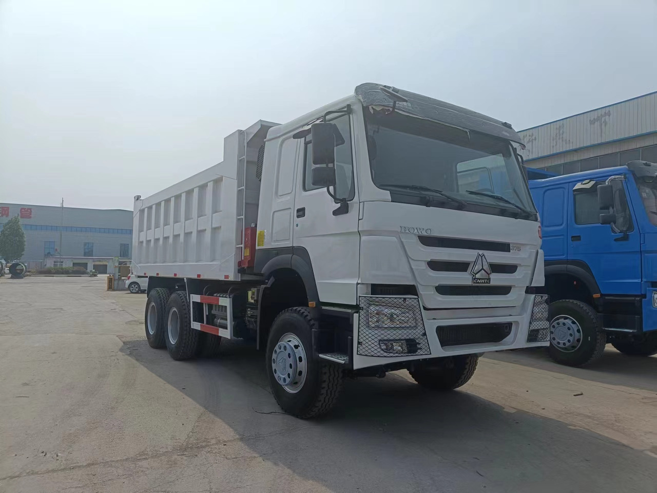 Sinotruk HOWO 6*4 Dump truck - Sklápěč: obrázek 3 Sinotruk HOWO 6*4 Dump truck - Sklápěč: obrázek 3