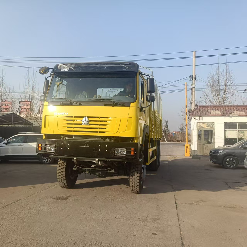 Sinotruk HOWO 6*4 Troop Carrier - Nákladní automobil valníkový/ Plošinový: obrázek 3 Sinotruk HOWO 6*4 Troop Carrier - Nákladní automobil valníkový/ Plošinový: obrázek 3