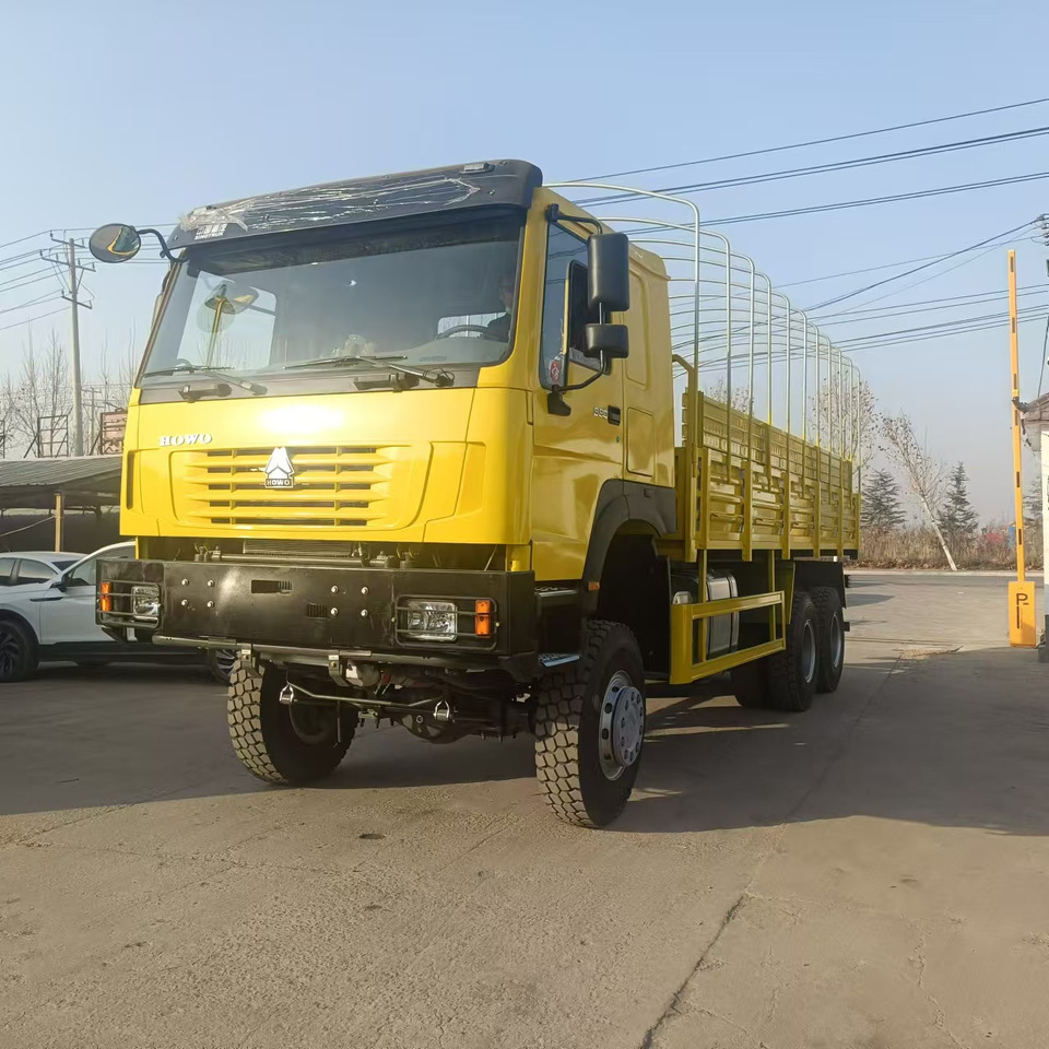 Sinotruk HOWO 6*4 Troop Carrier - Nákladní automobil valníkový/ Plošinový: obrázek 1 Sinotruk HOWO 6*4 Troop Carrier - Nákladní automobil valníkový/ Plošinový: obrázek 1