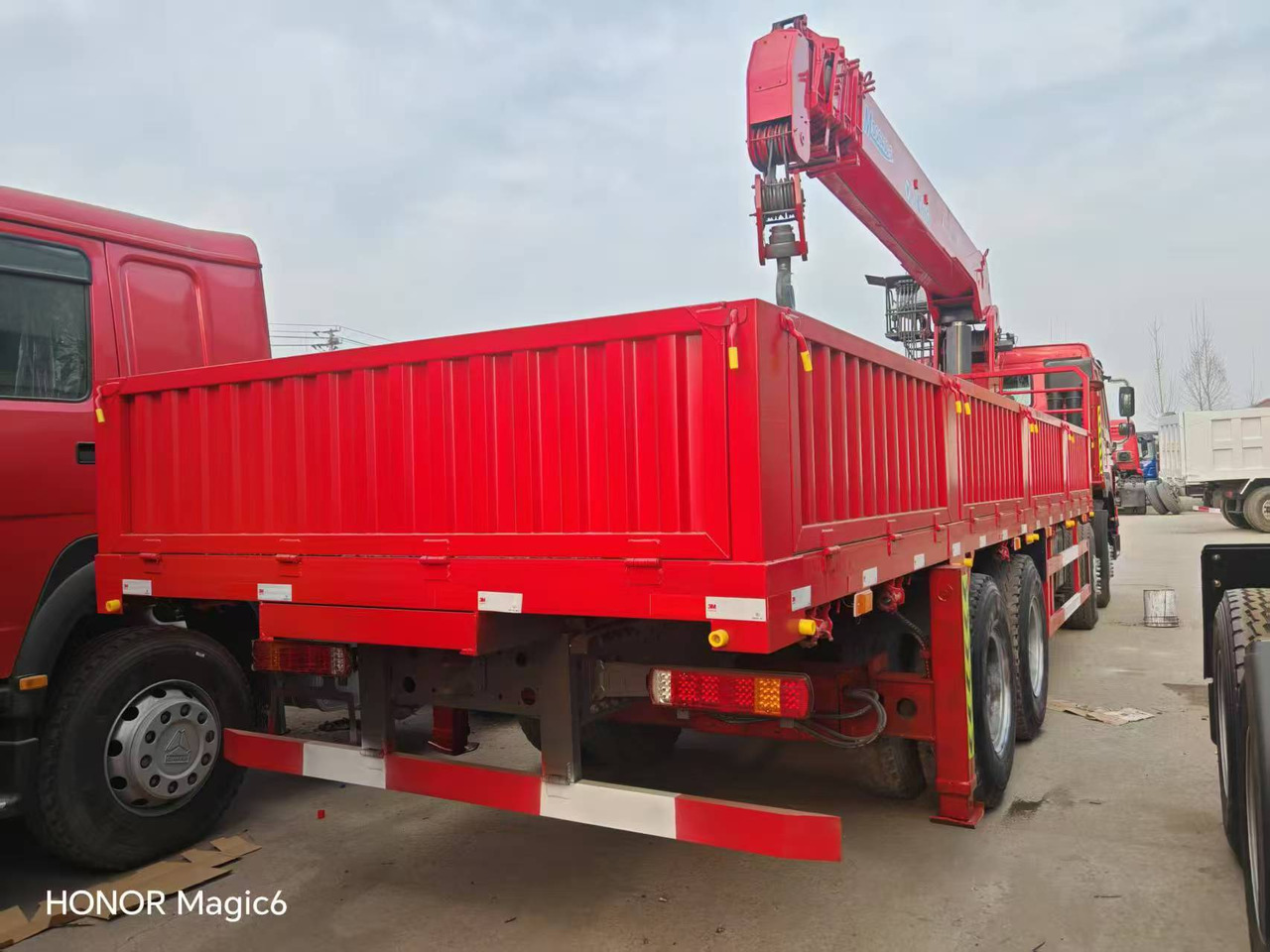 Sinotruk HOWO 8*4 Mobile crane - Autojeřáb: obrázek 5 Sinotruk HOWO 8*4 Mobile crane - Autojeřáb: obrázek 5