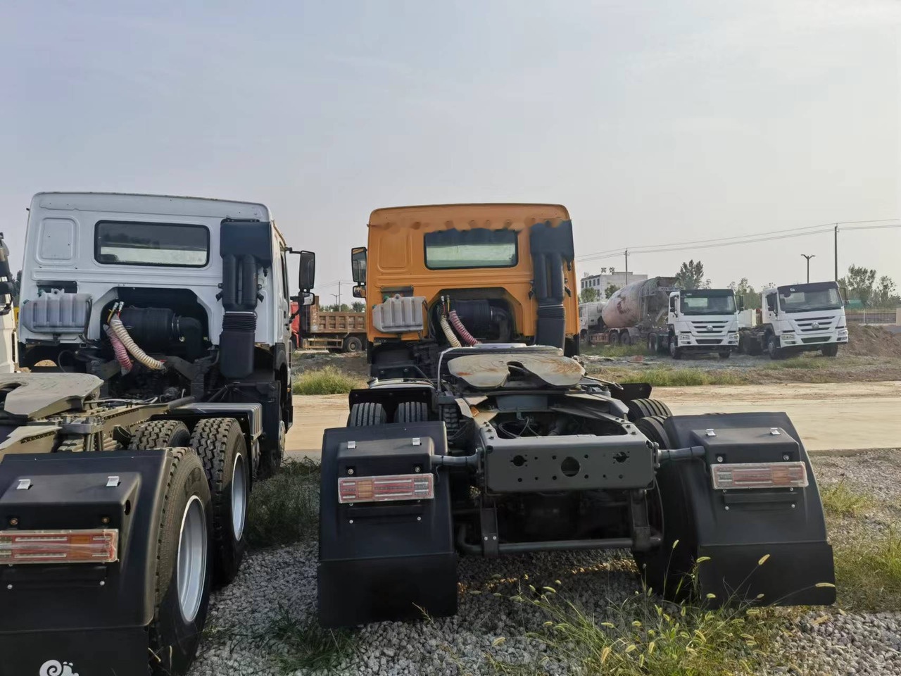 Sinotruk HOWO 371 Tractor - Tahač: obrázek 5 Sinotruk HOWO 371 Tractor - Tahač: obrázek 5