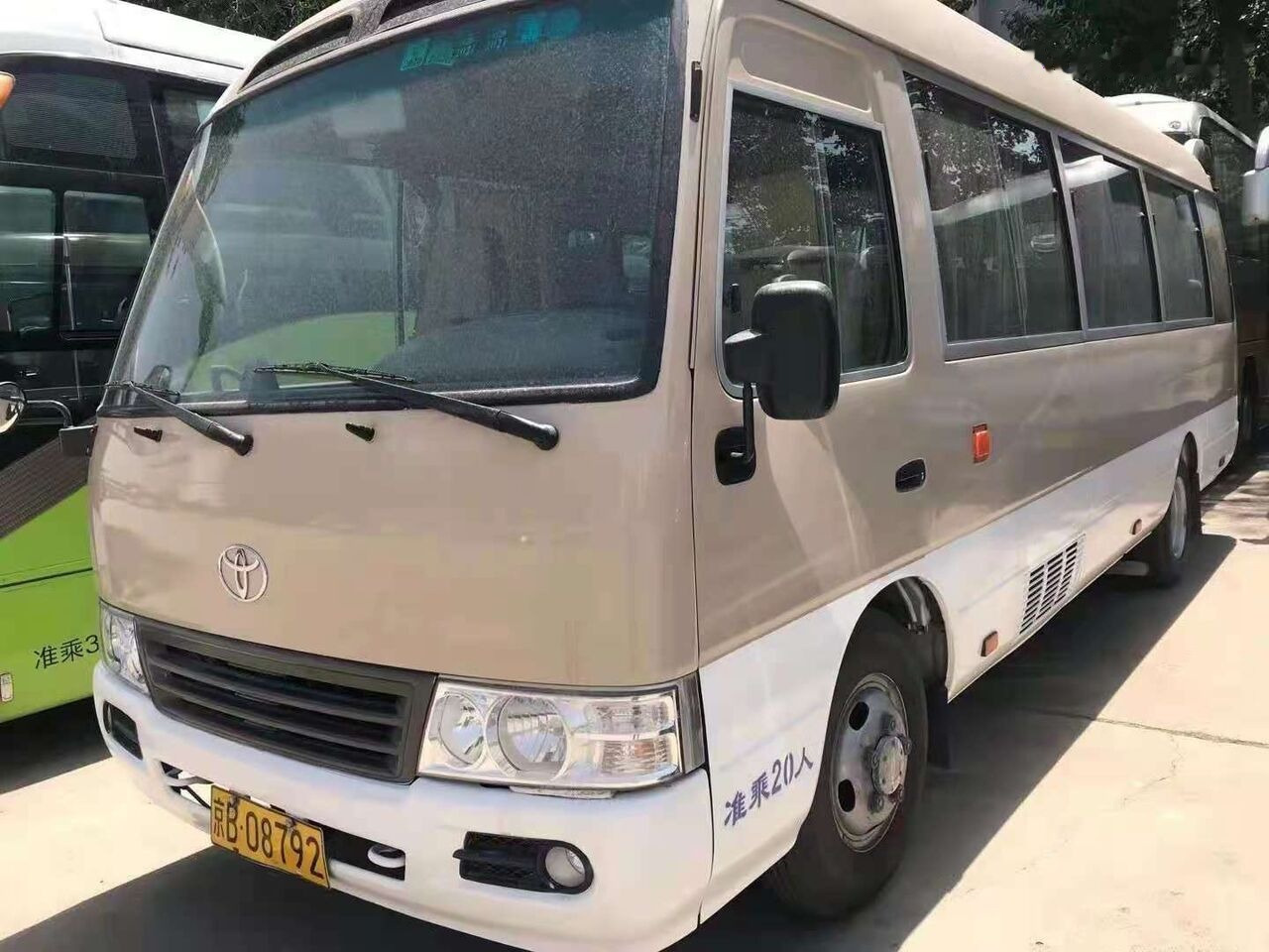 Toyota Coaster - Autobus příměstský: obrázek 1 Toyota Coaster - Autobus příměstský: obrázek 1
