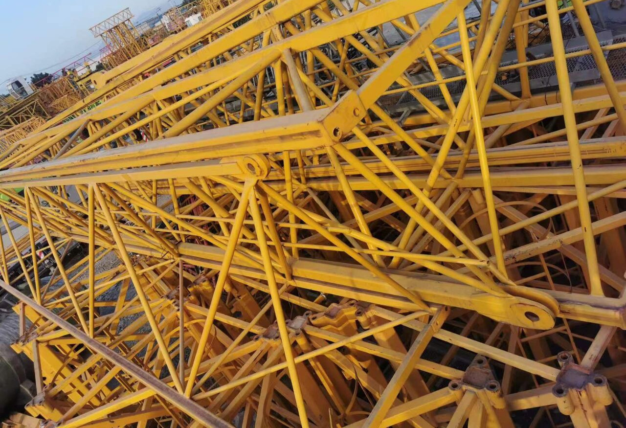 Zoomlion 6513-8 - Věžový jeřáb: obrázek 1 Zoomlion 6513-8 - Věžový jeřáb: obrázek 1